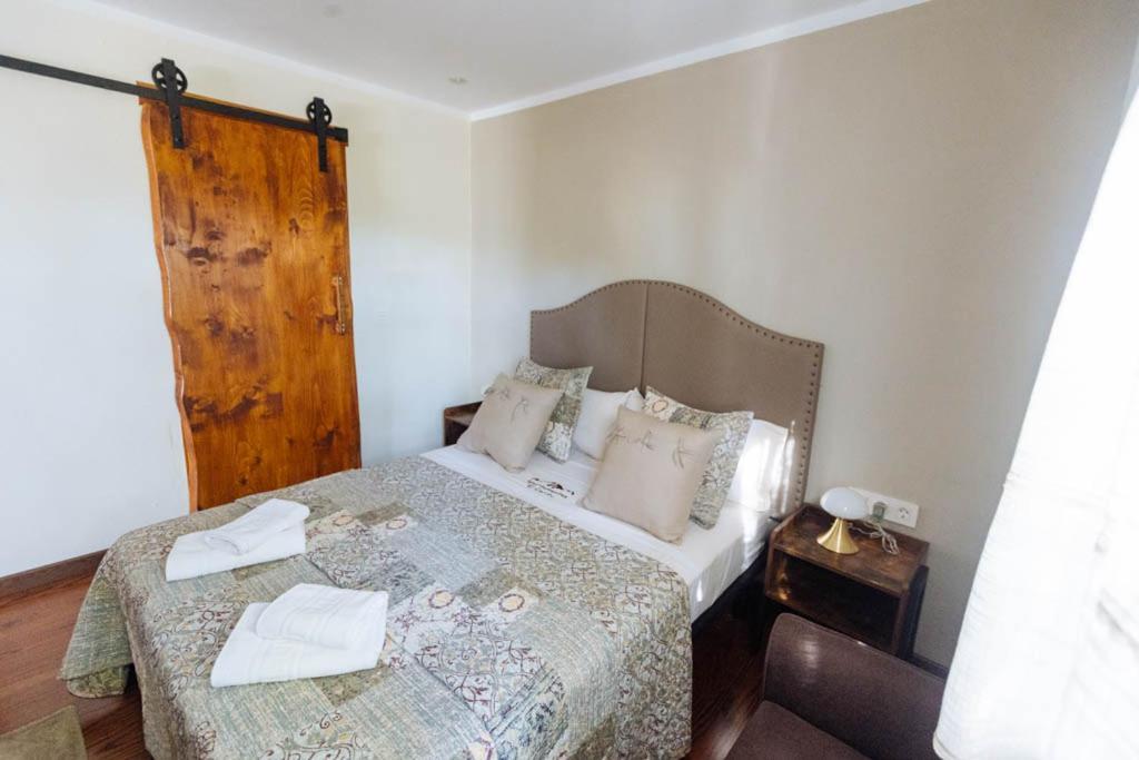 Apartamentos El Coritu Nieda Eksteriør billede